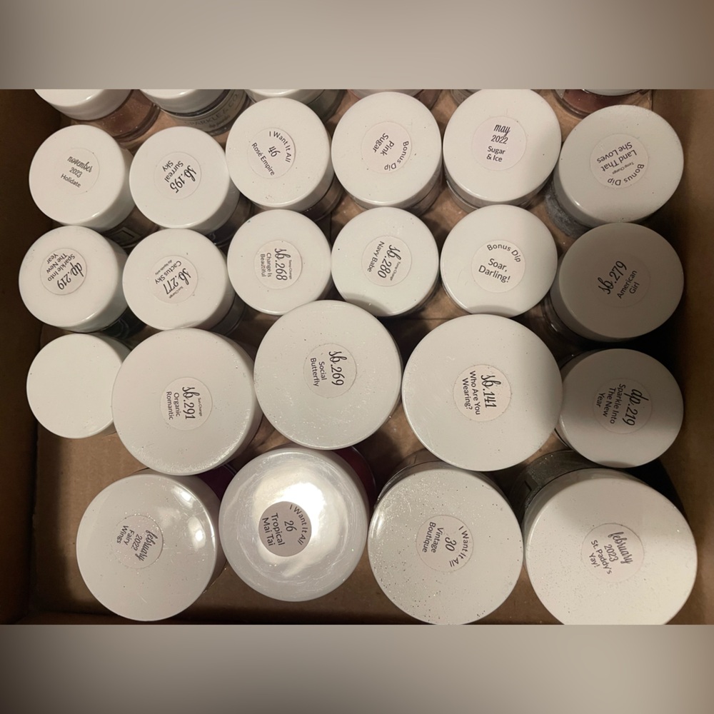 Sparkle & Co Dip Powders - Picture 3 of 3